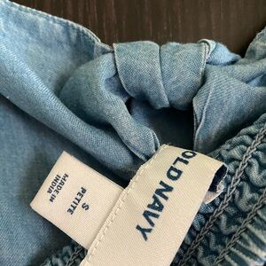 Old Navy Chambray Dress with bow detail